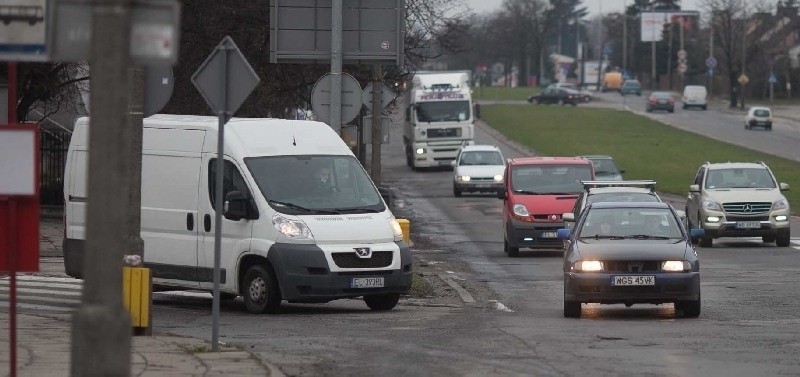 Remont ul. Inflanckiej z tygodniowym opóźnieniem [zdjęcia]