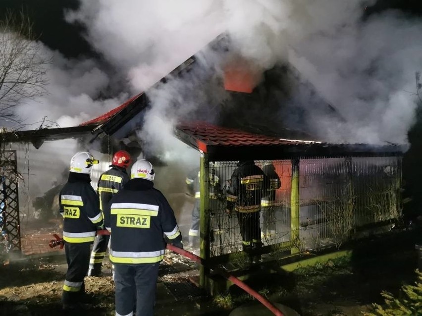 Pożar domku letniskowego w Karczewku.