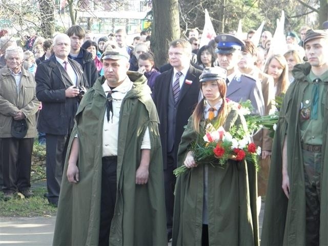 Święto Niepodległości 2014: 11 listopada w Myszkowie oddali hołd poległym [ZDJĘCIA]