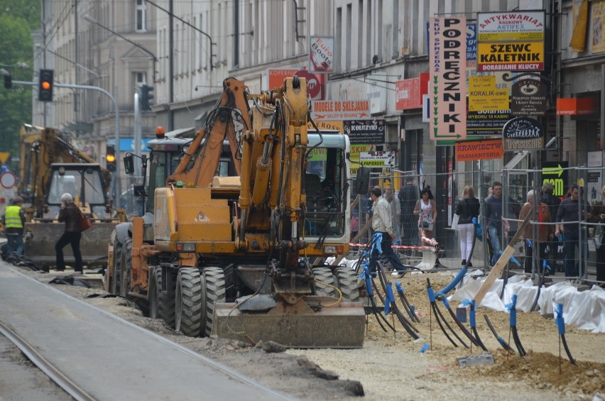 Katowice: Rozpoczął się montaż elewacji na Galerii Katowickiej [ZDJĘCIA]