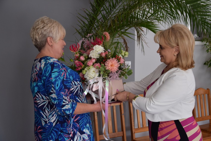 Krystyna Kazimierska, Anna Frańczak i Marzena Kwasek przeszły na emeryturę. Były kwiaty, życzenia i ciepłe słowa. Zobacz zdjęcia