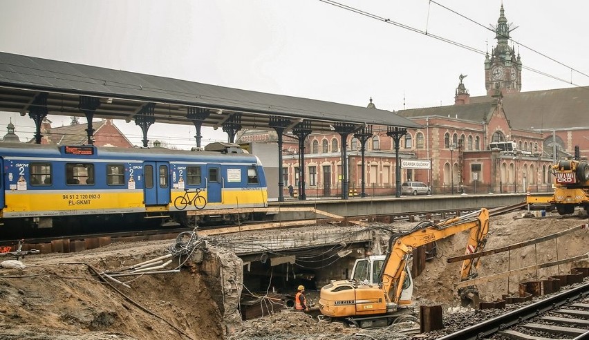 Wyburzanie tunelu pod Dworcem Głównym w Gdańsku