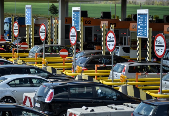 Centrum Kontroli Ruchu Autostrady A1 informuje o sporych utrudnieniach na bramkach wyjazdowych na autostradę A1 w Nowej Wsi. Kierowcy jadący w kierunku Wybrzeża powinni uzbroić się w cierpliwość!więcej informacji >>>Tak szaleli na drogach w regionie. To cud, że ludzie przeżyli! [wideo - Program Stop Agresji Drogowej]