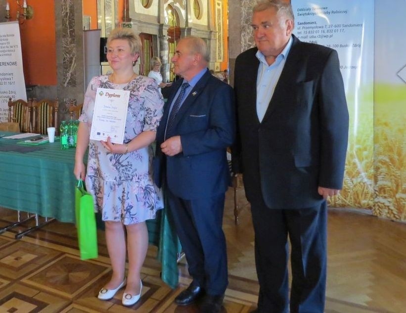 Pyszne produkty prosto od rolnika w WDK w Kielcach. Konkurs Świętokrzyskiej Izby Rolniczej promował rolniczy handel detaliczny    