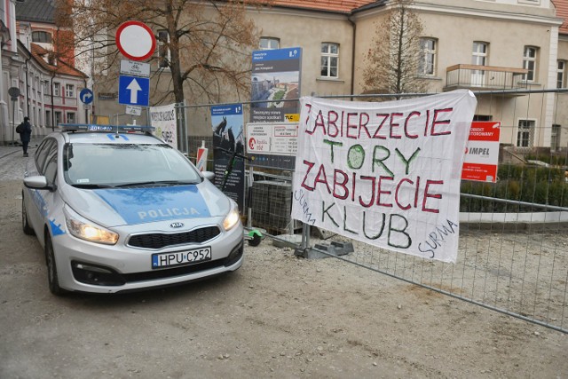 KS Surma obawia się, że przekazanie Areny i torów łuczniczych Międzynarodowym Targom Poznańskim doprowadzi do likwidacji klubu.