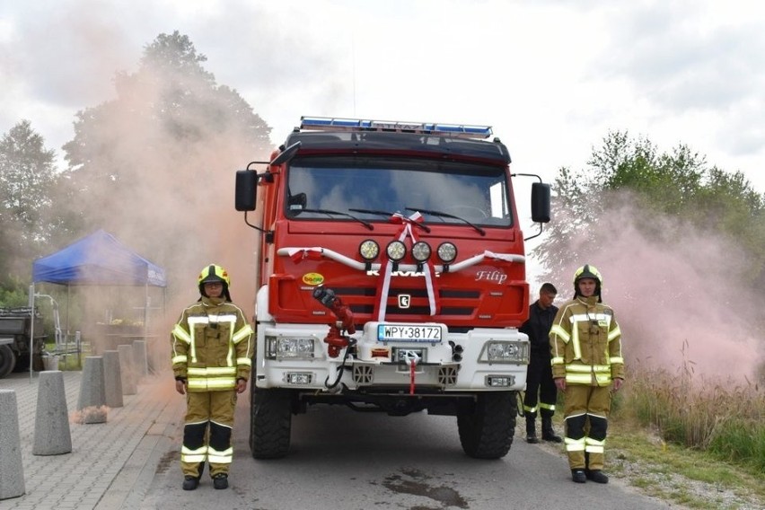 Strażacy z Zychorzyna w gminie Rusinów mają teraz nowy wóz...
