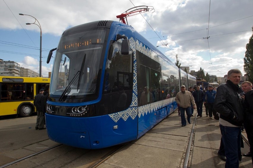 Pierwszy tramwaj Fokstrot z Pesy już w Kijowie. Pierwszy pasażer: Witalij Kliczko [zdjęcia]