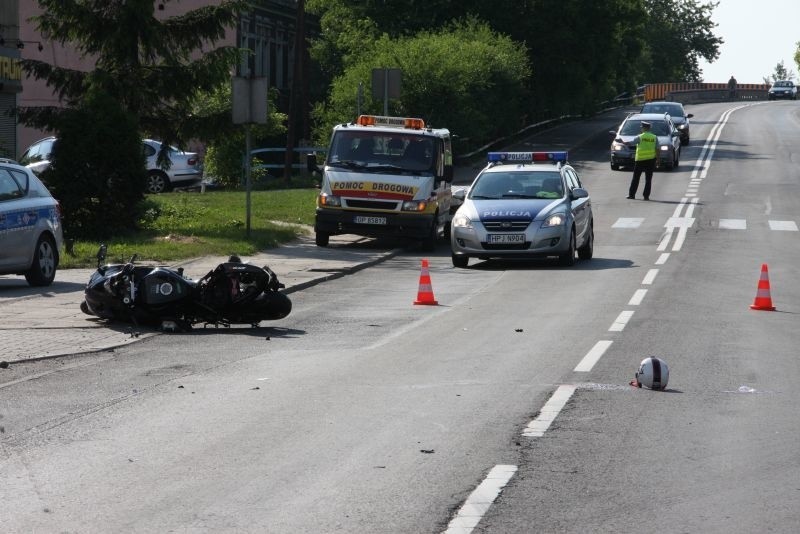 Kierowca renault wymusil pierwszenstwo na motocykliście...