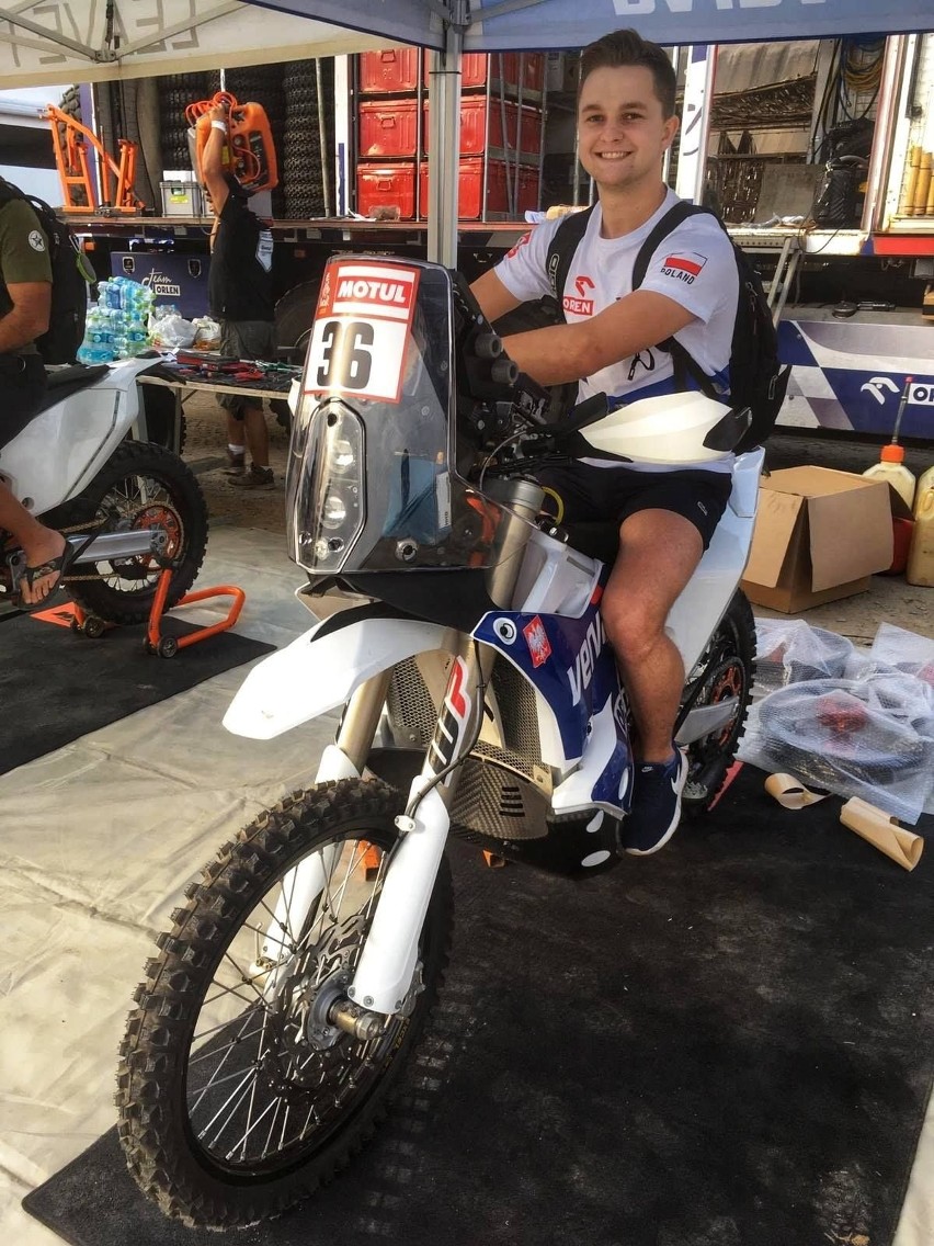 Maciej Giemza już w Peru. Motocyklista z Piekoszowa czeka na start w Rajdzie Dakar