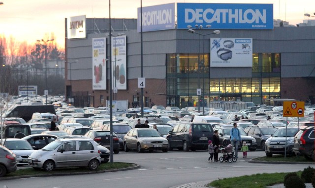 Wejście do przychodni znajdzie się w pobliżu Decathlonu.