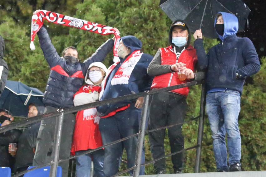 Kibice czekali, ale deszcz nie pozwolił na rozegranie w piątek turnieju Speedway of Nations. Zobacz, co działo się na lubelskim stadionie