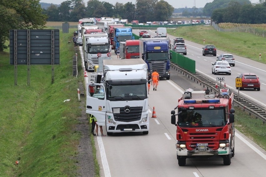 Wypadek na autostradzie A4 pod Wrocławiem 19.08.2022