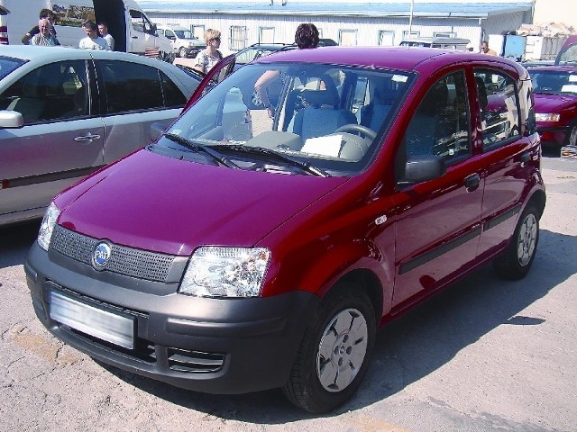 Fiat panda, rocznik 2003, kupiona w Polsce, silnik 1,1 litra, przebieg 35 tys. km, cena 12.000 zł (fot. Czesław Wachnik)