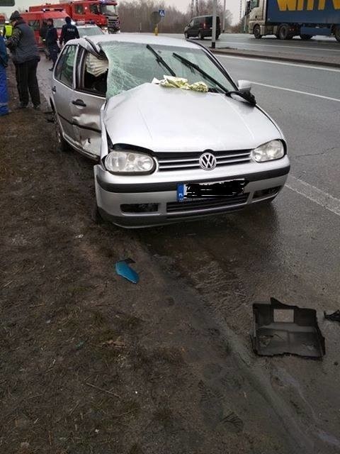 Do groźnego wypadku doszło na trasie DK1 w Koziegłowach.