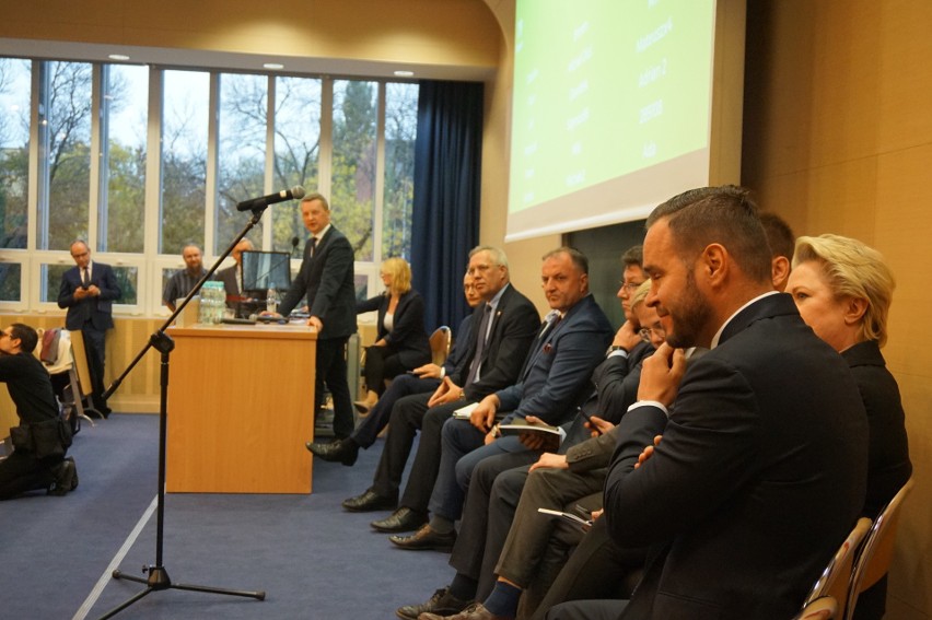 Wybory parlamentarne 2019. Debata ekonomiczna na UMCS. Kulesza wygrał test wiedzy 