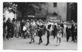 Tak kiedyś bawili się mieszkańcy Olkusza! Obchody miejskich imprez i świąt na archiwalnych fotografiach. Zobacz galerię