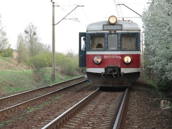 Moczyłki: Mężczyzna wpadł pod pociąg osobowy relacji Szczecinek &#8211; Białogard.