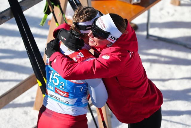 Justyna Kowalczyk i Monika Skinder w sprincie drużynowym MŚ w Seefeld zajęły 10. miejsce