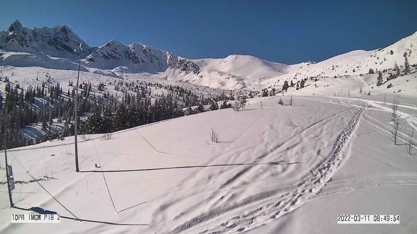 Tatry. Wyjątkowo słoneczny i mroźny dzień w górach. Taki zapowiada się cały weekend [ZDJĘCIA]