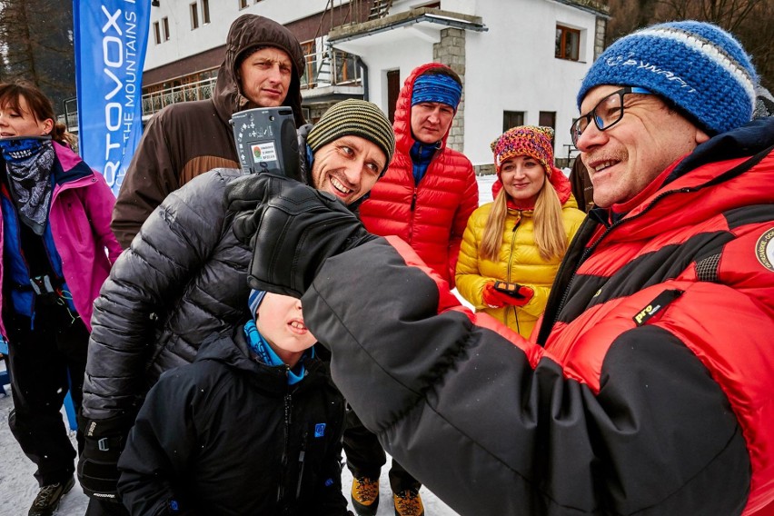 Tatry. Tutaj uczą jak zachować się, gdy zejdzie lawina w górach [ZDJĘCIA]