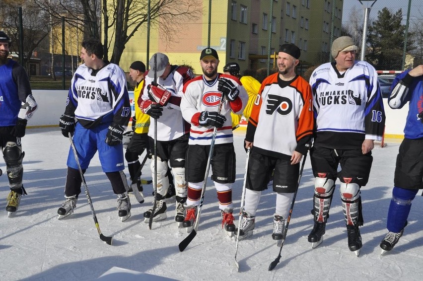 W Sandomierzu odbył się turniej w...hokeju na lodzie. Nasz zespół na drugim miejscu (ZDJĘCIA)