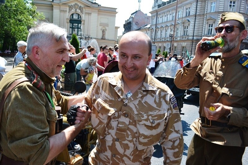 Operacja Południe 2015: Wozy militarne w centrum Bielska-Białej [ZDJĘCIA]