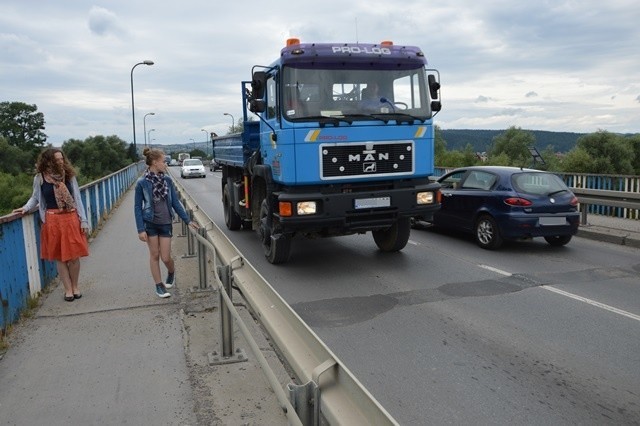 Nowy Sącz. Miasto chce przebudować most heleński. Inwestycja ruszy? [ZDJĘCIA]