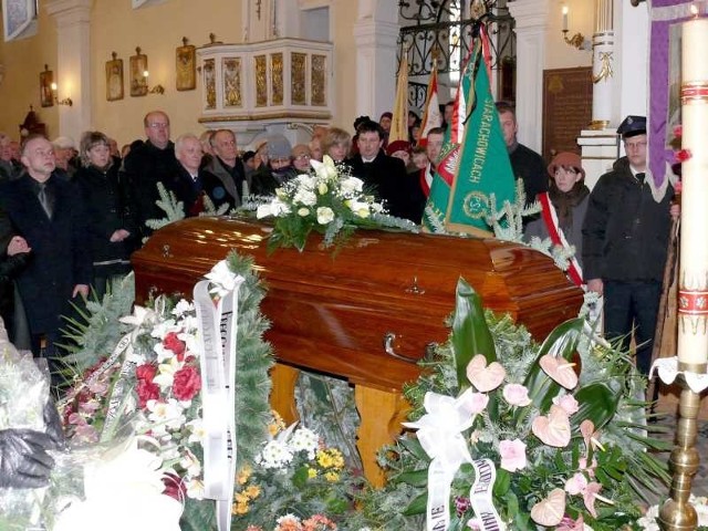 Podczas mszy pogrzebowej w kościele w Krynkach.