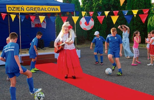 Nie zabrakło sobowtóra Maryli Rodowicz, która zaśpiewała „Futbol”