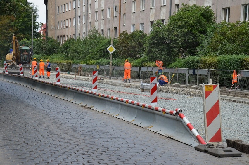 Wrocław: Remont Wyszyńskiego i Nowowiejskiej. Kiedy koniec utrudnień? (NOWE ZDJĘCIA)