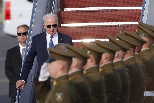 Amerykański prezydent Joe Biden przybył na szczyt NATO do Wilna.