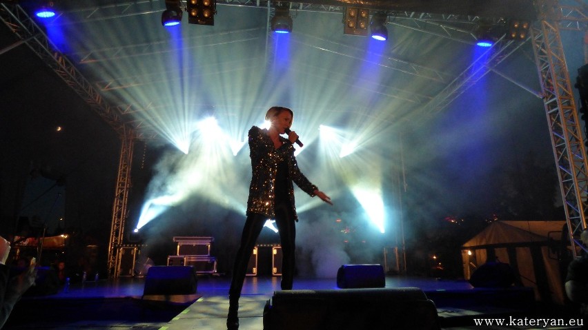 Gwiazdy wystąpiły podczas festiwalu w Szydłowcu. Swoje przeboje zaśpiewała Kate Ryan!