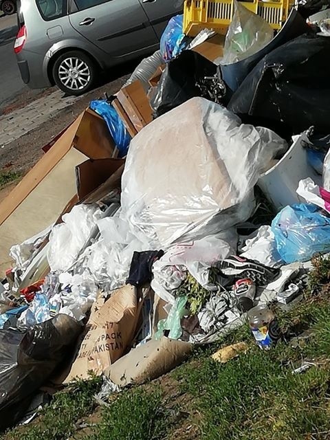 Problem ze śmieciami w Koszalinie. PGK: zarządcy nie podpisują umów na sprzątanie