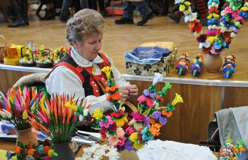 W Muzeum Etnograficznym można było kupić m.in. ręcznie...