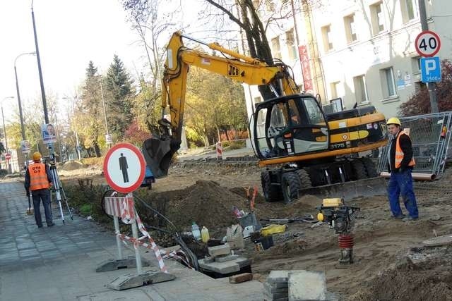 Rozkopana ulica Poznańska to problem dla mieszkańców