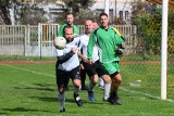 Ciekawy mecz w Staszowie - oldboje Pogoni kontra Kielce Oldboje. Ważny był też cel charytatywny imprezy. Zobaczcie zdjęcia