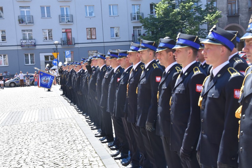 W trakcie obchodów Dnia Strażaka w Sosnowcu wręczono medale,...
