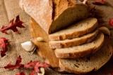 To są skutki niejedzenia chleba. Sprawdź co się stanie z ciałem, kiedy odstawisz pieczywo. Warto przestać jeść chleb? 24.05.2022