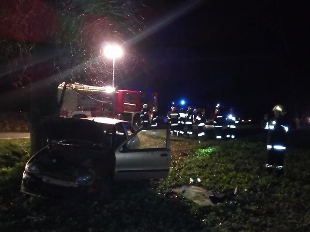 Strażacy z OSP Pietrowice Wielkie pomagali poszkodowanym w wypadkach na DW 416 w Żerdzinach