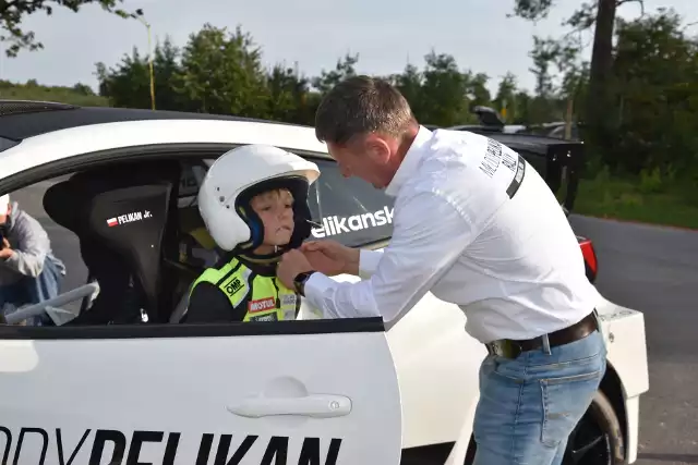Dziewięcioletni Aleksander Pelikański testował swoją rajdówkę na torze Delta w Polskiej Nowej Wsi pod Opolem.