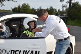 Dziewięciolatek za kierownicą 300-konnej rajdówki! Zbudował mu ją nysanin Paweł Dytko, kierowca rajdowy i wyścigowy. "Młody Pelikan" wymiata