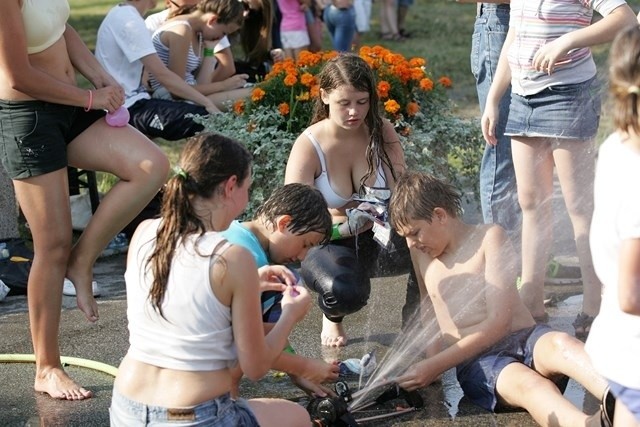 Wielka bitwa na balony z wodą w Sosnowcu