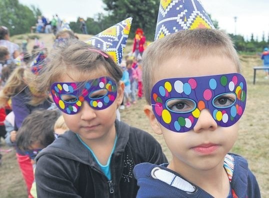 W piątek w Misiowej Dolinie dzieci bawiły się podczas imprezy "Cyrk przyjechał do miasteczka&#8221;.