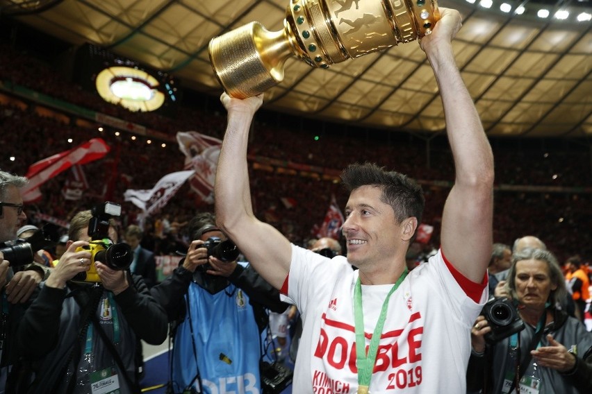 Sezon 2011/12 z Borussią Dortmund (król strzelców z...