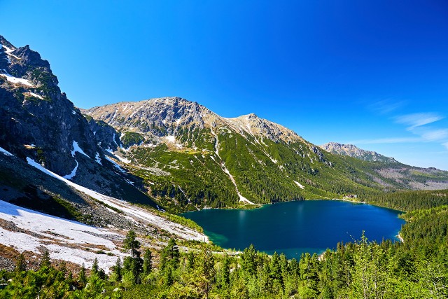 Będąc w Tatrach, trzeba przynajmniej raz w życiu odwiedzić Morskie Oko. To wyjątkowo piękne i urokliwe miejsce.