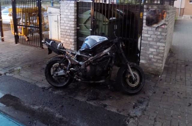 Motocykl został całkowicie zniszczony