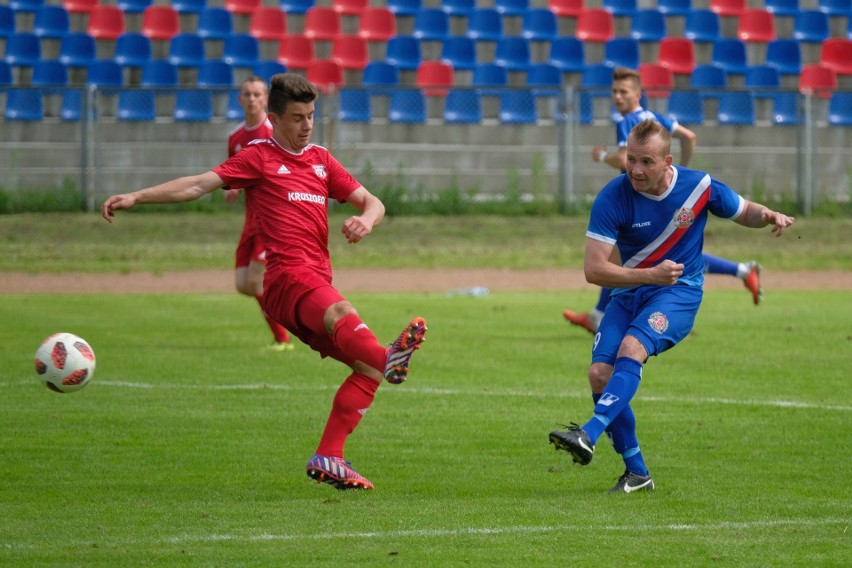 Polonia Przemyśl pokonała w sobotę na swoim stadionie Legion...