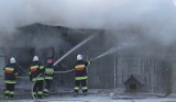 Pożar budynku gospodarczego w Orłach k. Przemyśla. Straty na 90 tys. zł [ZDJĘCIA, WIDEO]