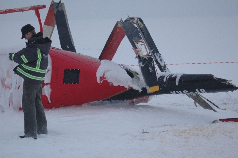 Wypadek helikoptera pod Olesnem. Bell 407 runąl na pole w...