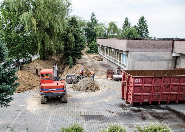 Jastrzębie: Trwa przebudowa Zespołu Szkół Nr 8